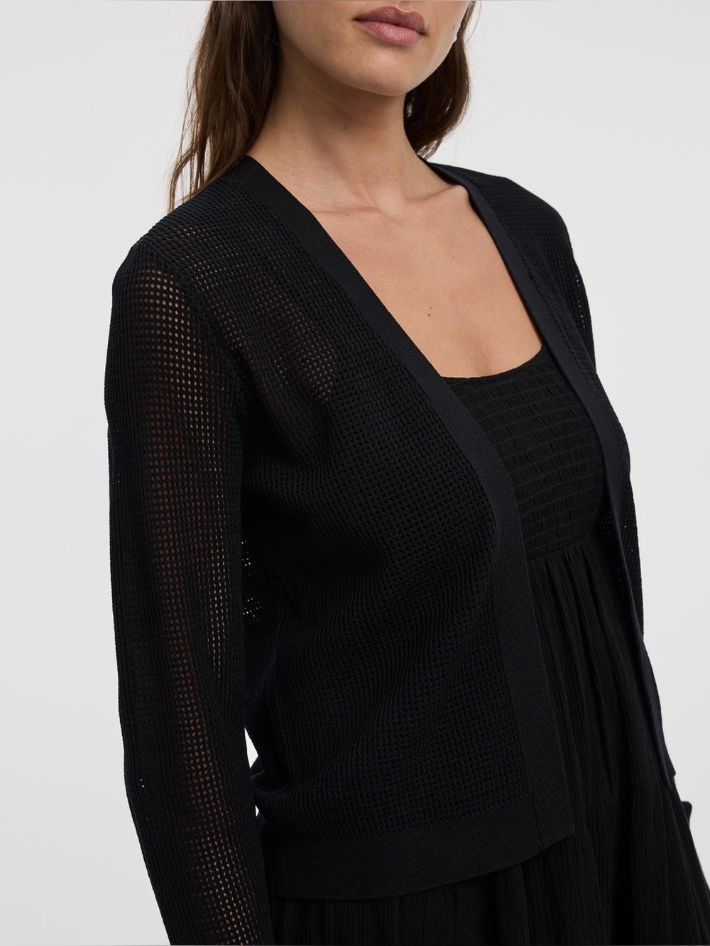 • Reitmans Black Knitted Open Front Bolero